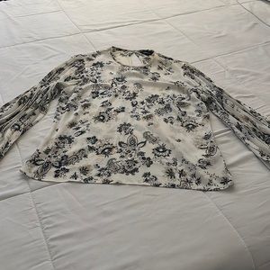 Express dress blouse. Size M, like new.